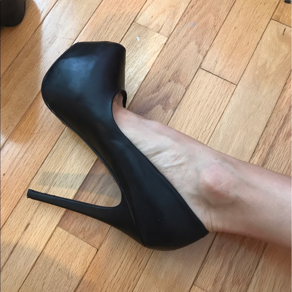 Steve Madden pumps