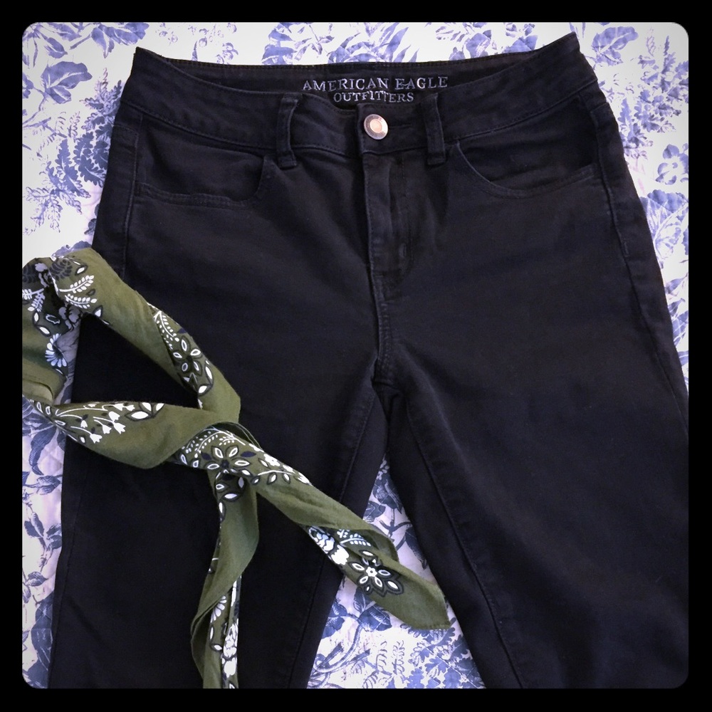 AEO Black Denim Hi-Rise Skinny Jeans