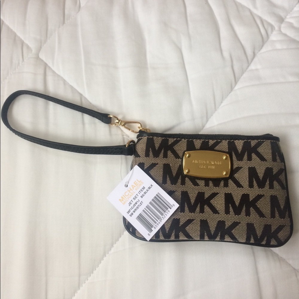 Michael Kors wristlet