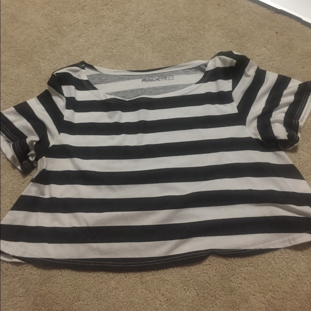 ‼️WEEKEND SALE‼️Black and white striped crop top!