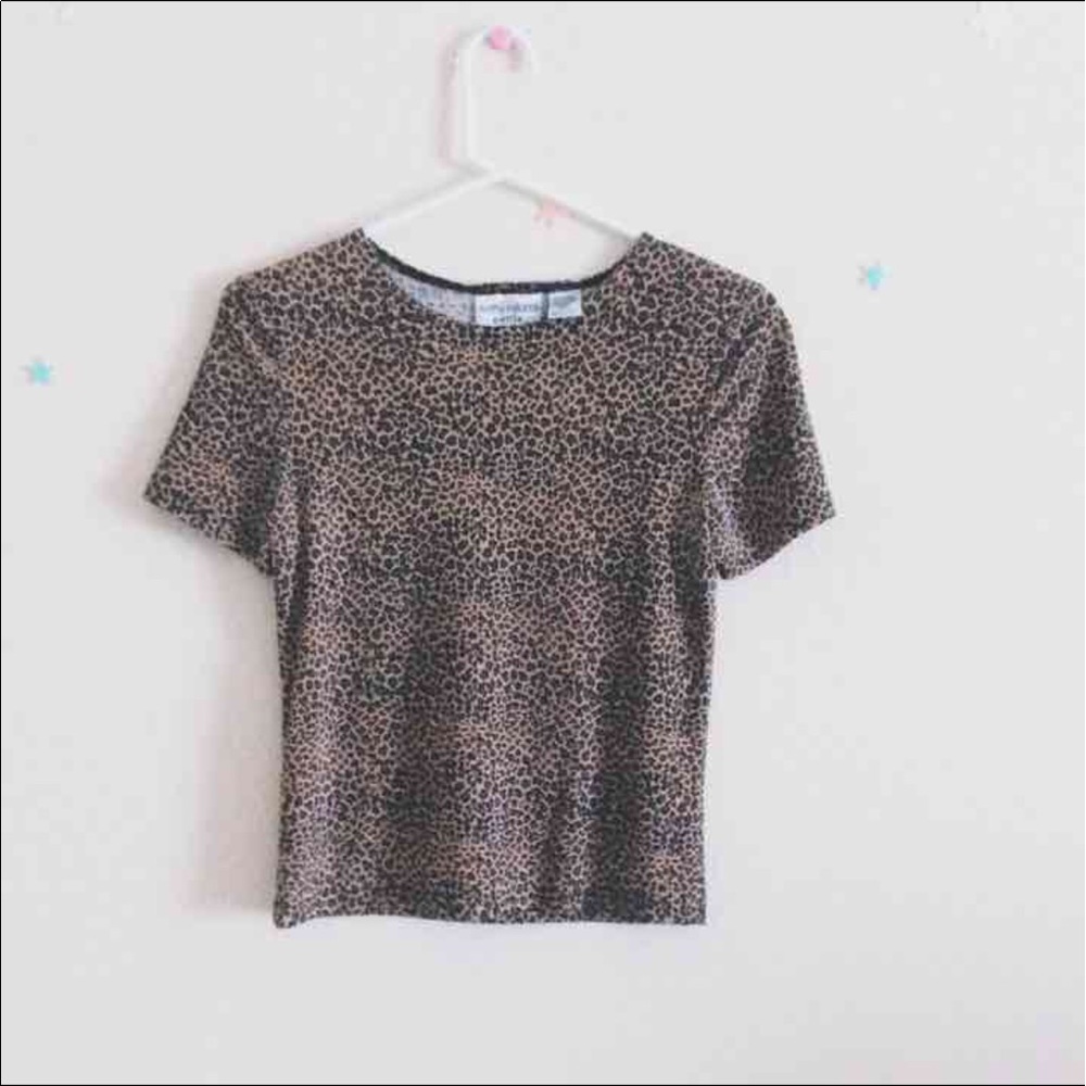 Leopard print top