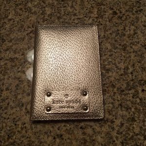 NWT Kate spade rosegold passport holder