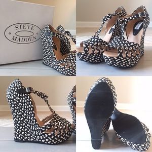 Steve Madden - Black& White Platforms