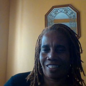 Meet your Posher, Stacy