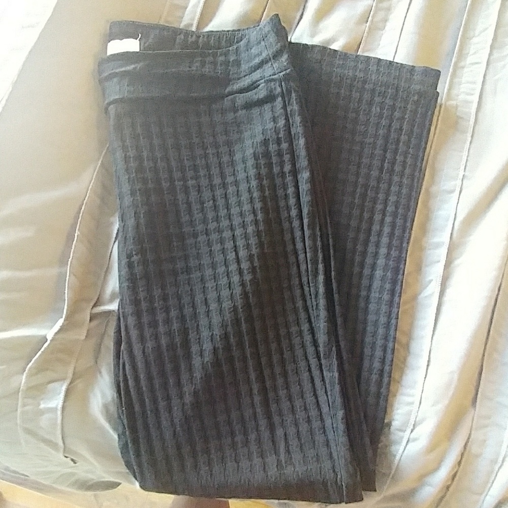 Stretchy slacks/pants