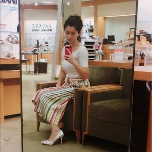 Meet your Posher, Flora