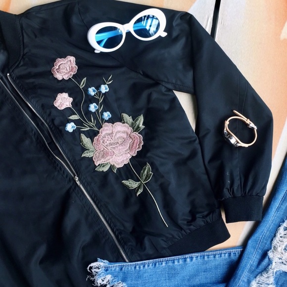 Anthropologie Jackets & Blazers - Anthropologie embroidered bomber jacket