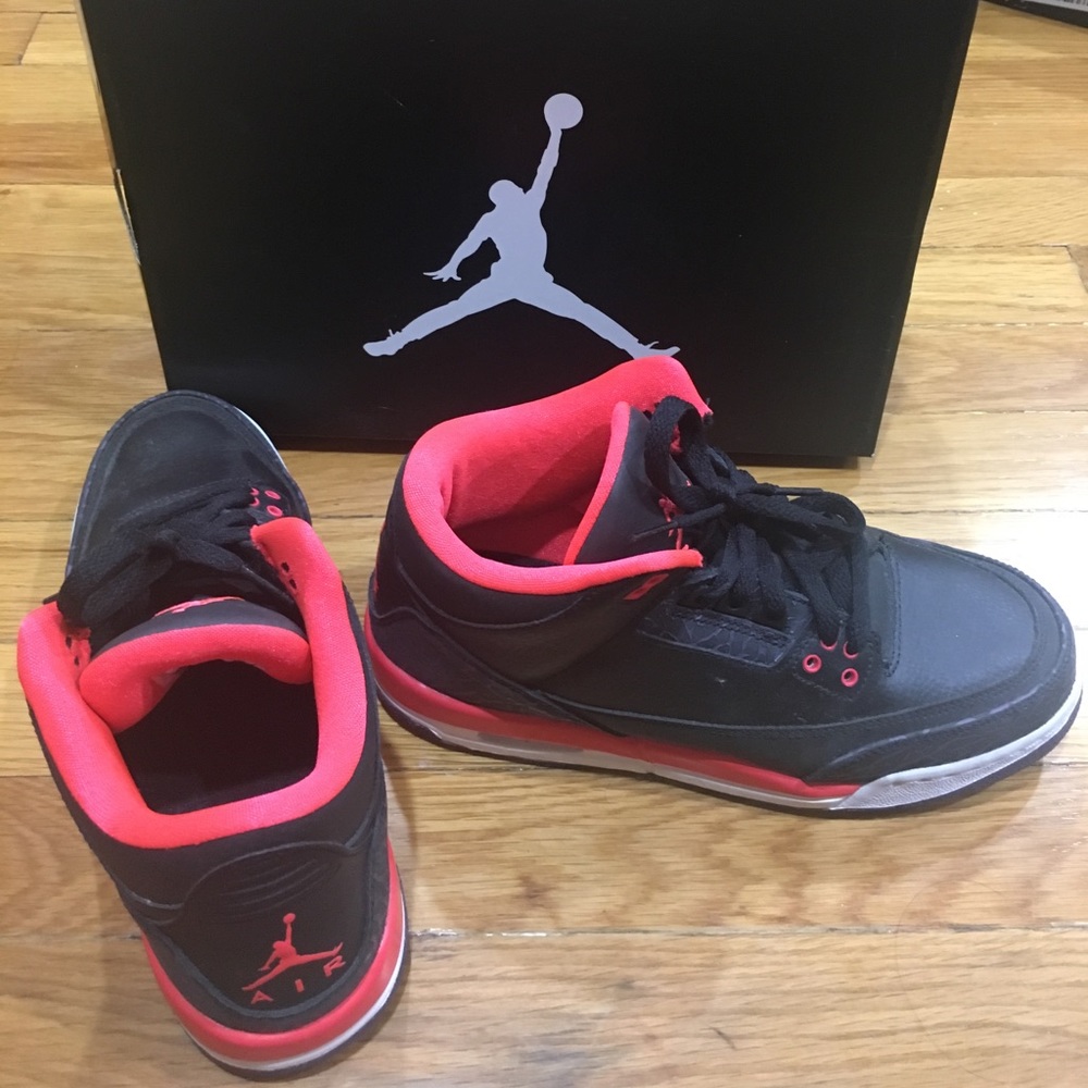 Air Jordan retro 3 'crimson' Size 6Y