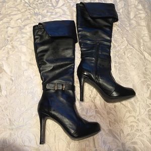***SUMMER SALE ONLY**knee high boots size