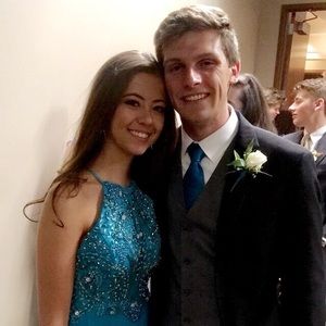 Meet your Posher, Marissa