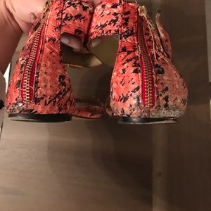 Rachel Zoe Shoes - $5 Rachel Zoe Gracie Sandals Rachel Zoe Shoes - $5 Rachel Zoe Gracie Sandals