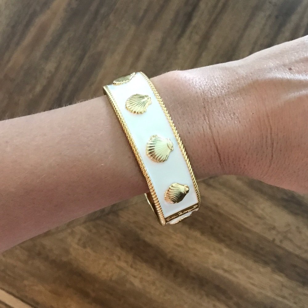 Lilly Pulitzer NWOT Shell Bracelet