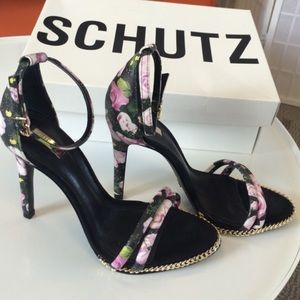 Schutz Panteria heels