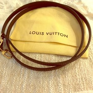Louis Vuitton Eva Clutch Strap