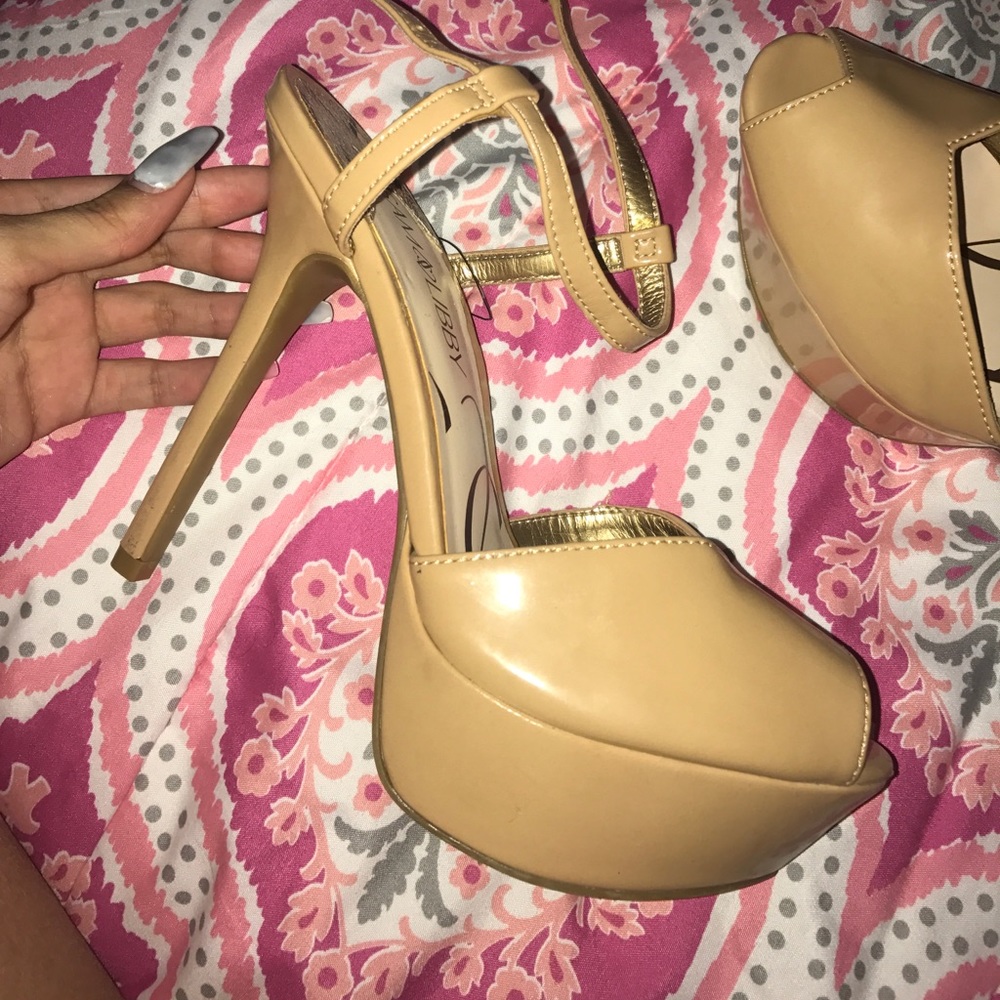 Tan heels