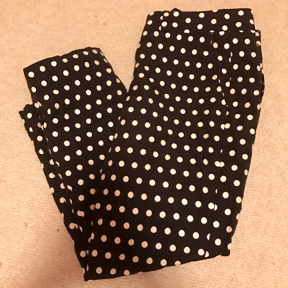 Banana Republic cropped polka dot pants 🔵⚪️