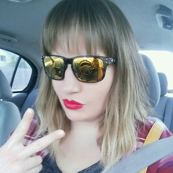 Meet your Posher, Jill - Picture 3 of 7