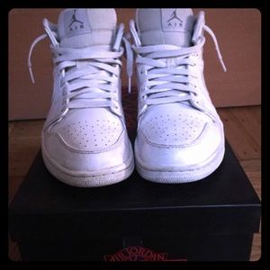 All White Air Jordan 1