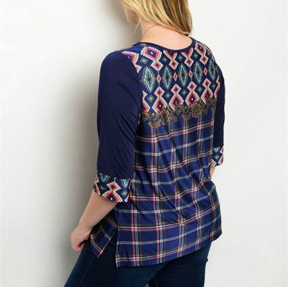 NWOT Navy Blue Olive Plus Size Top - Picture 2 of 3