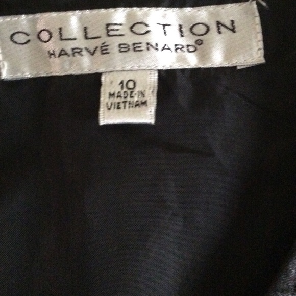 Sheath Classic Dress - Picture 4 of 4