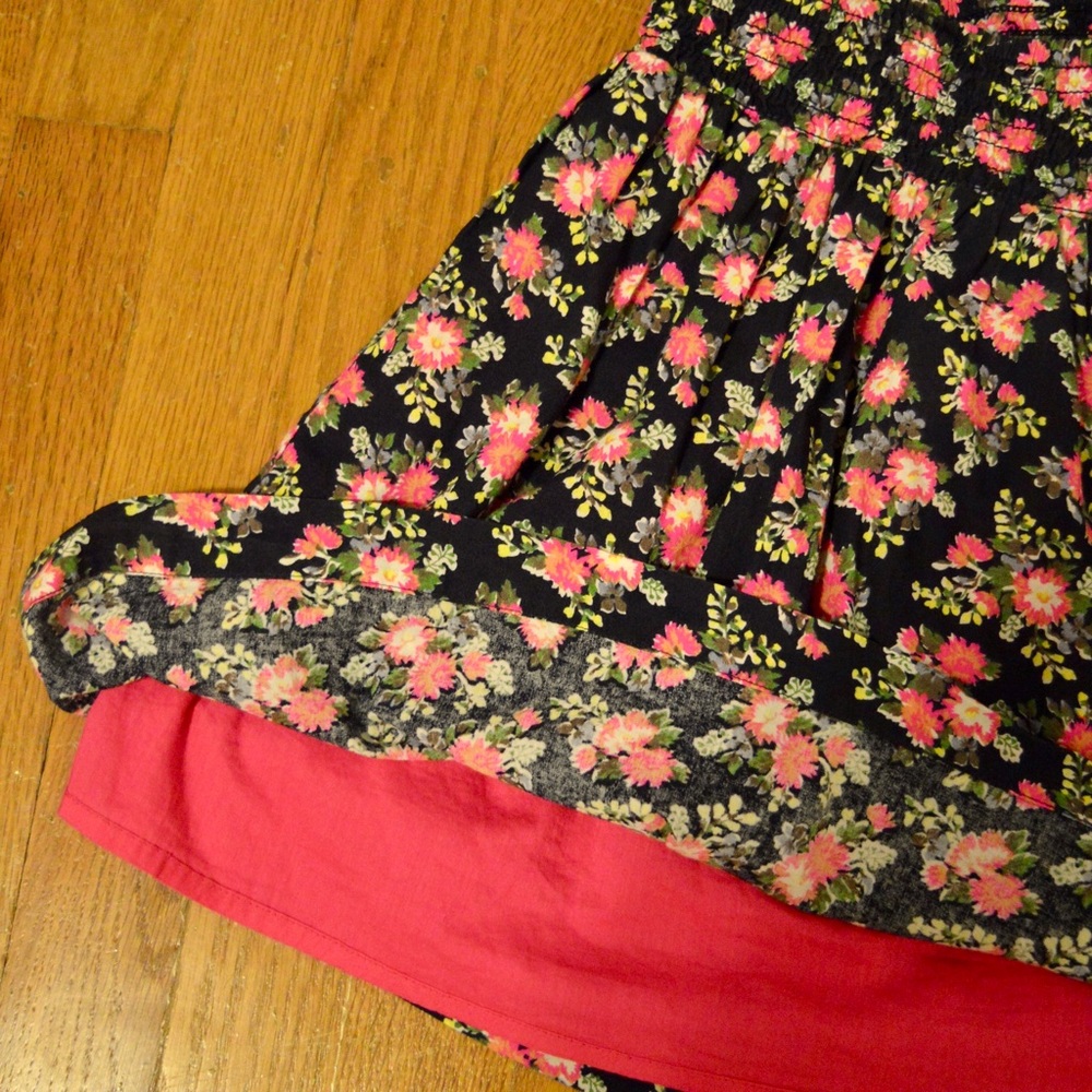 Navy floral Johnnie B skirt - Picture 6 of 7