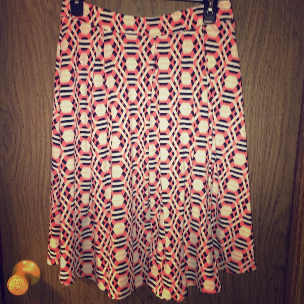 LLR geometric pattern skirt