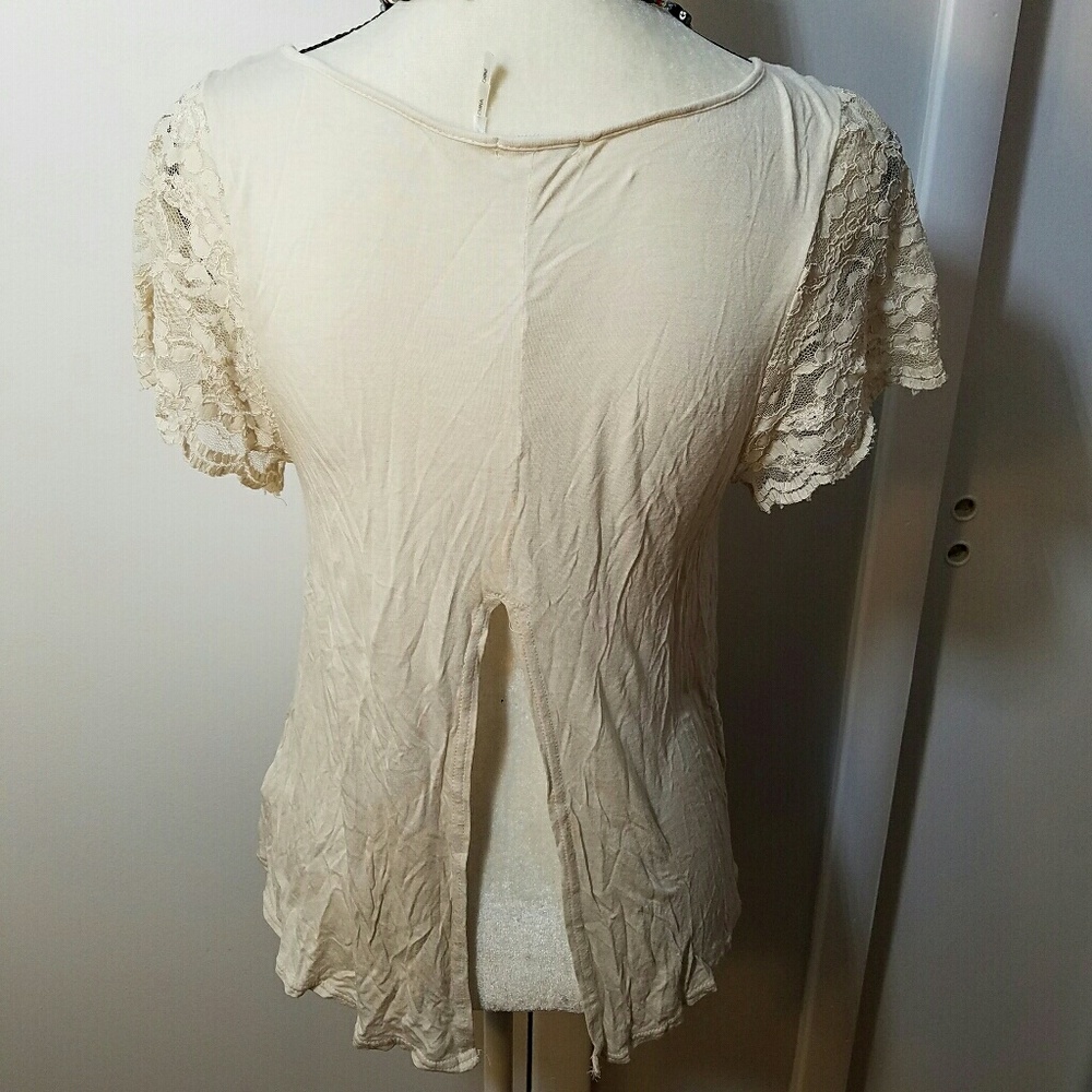 Urban Outfitters Kimchi Blue Lace Front Top - Picture 3 of 5