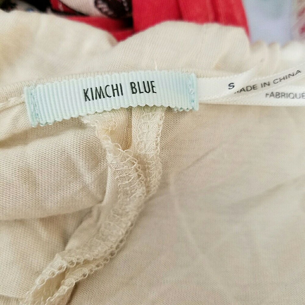 Urban Outfitters Kimchi Blue Lace Front Top - Picture 4 of 5
