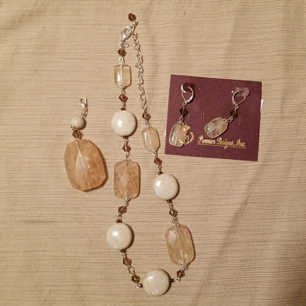 Premier Designs Sand Dune necklace & earrings