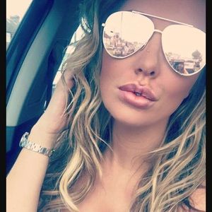 Quay Australia sunnies 😍😍