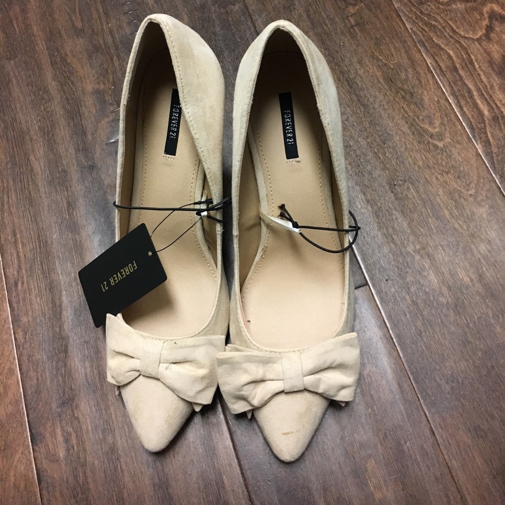 New blush pumps