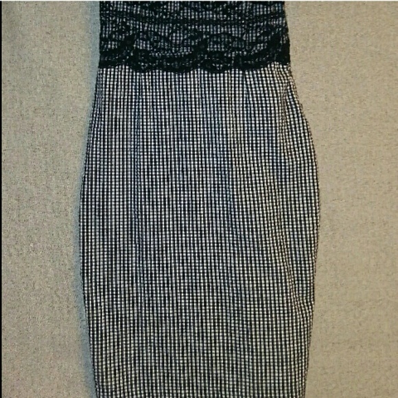 Vintage Guess Formal Dress Size 3 - Picture 2 of 5