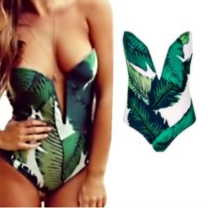 NWOT One Piece Palm Swimsuit🌴