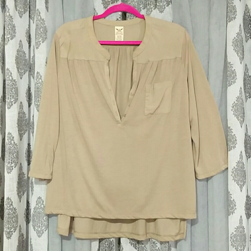 3/4 sleeve beige top sz L