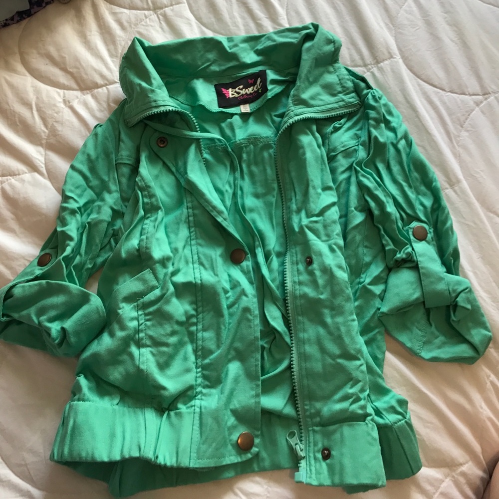 Cute light over coat