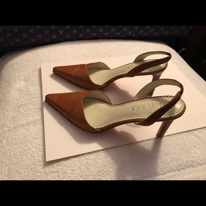 Camel brown slingback