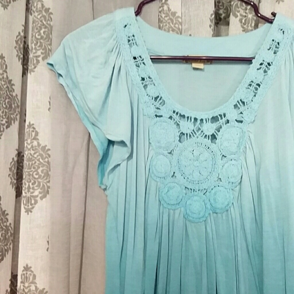 Flowy summer top sz L