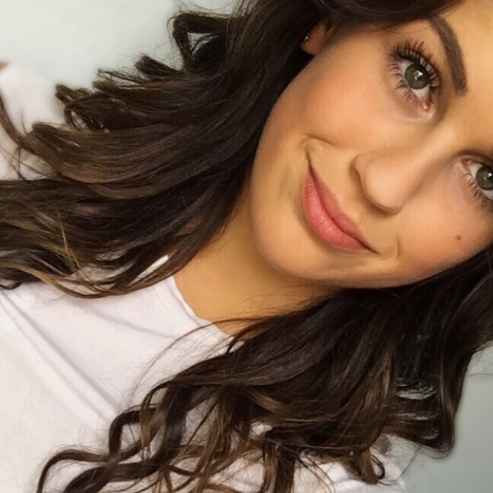 Meet your Posher, Hayley