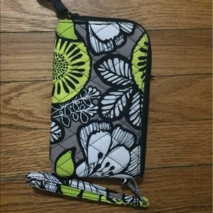 Vera Bradley Zip Around Wristlet. Lightly used.