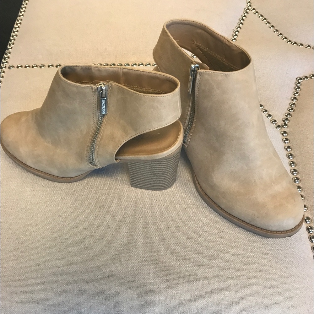 SODA  BOOTIES