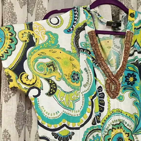 Short sleeve summer top - Picture 1 of 4