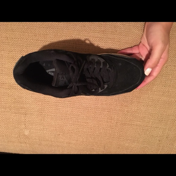 Nike Air Max - Picture 3 of 4