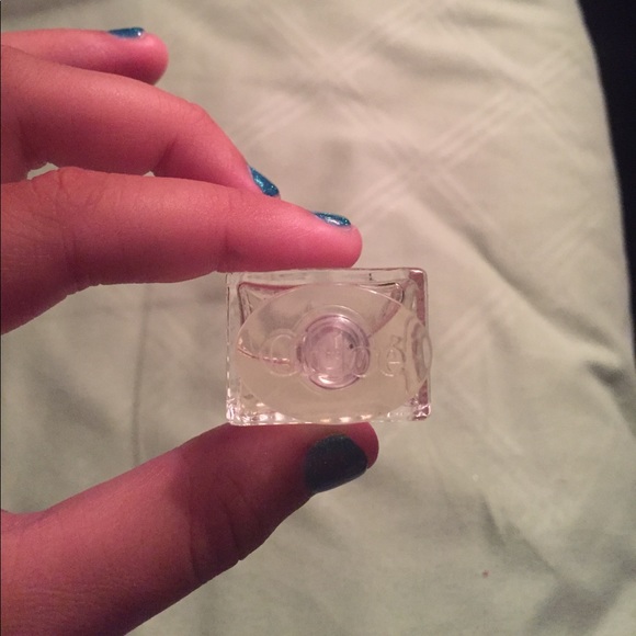 CHLOÉ Mini perfume NOT USED - Picture 2 of 2