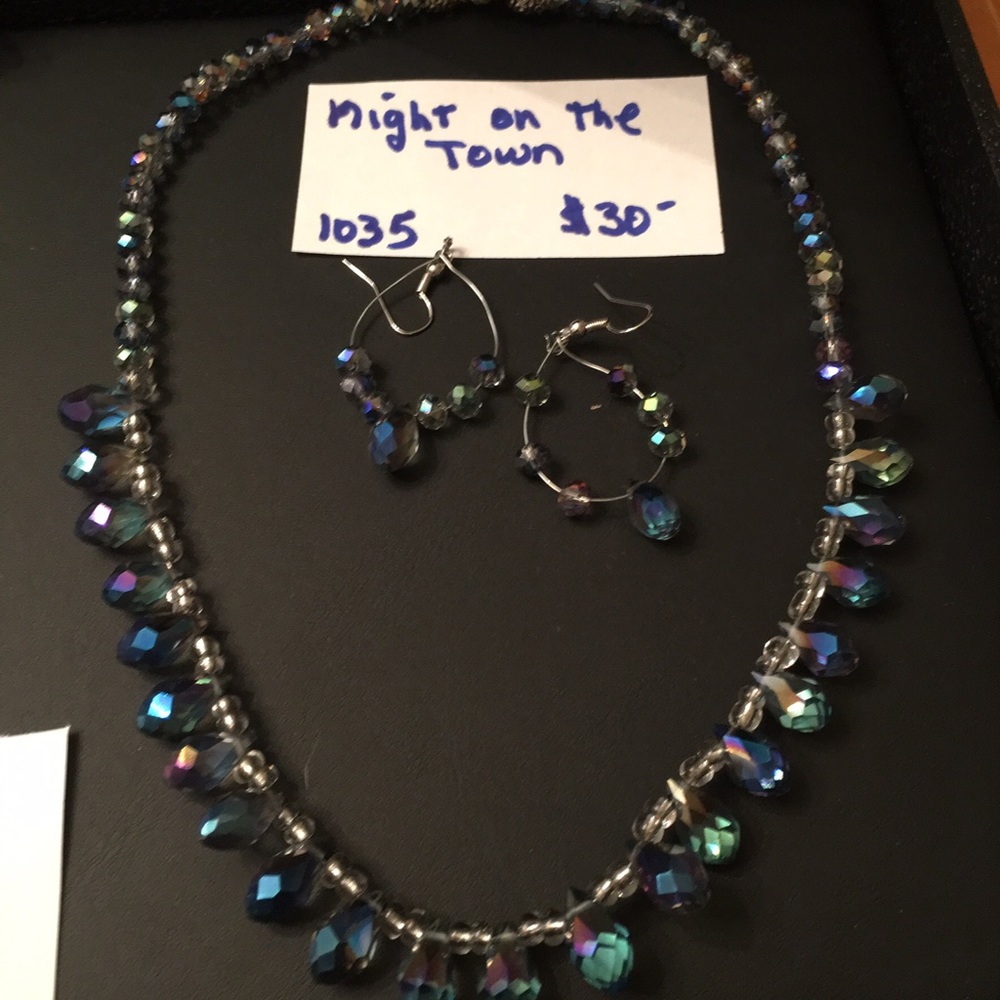 Necklace Set with Earrings