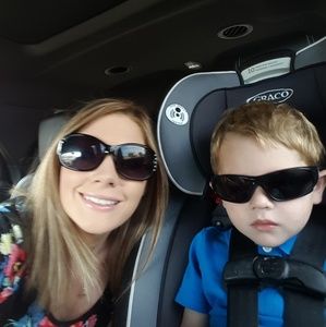 Meet your Posher, Kendra