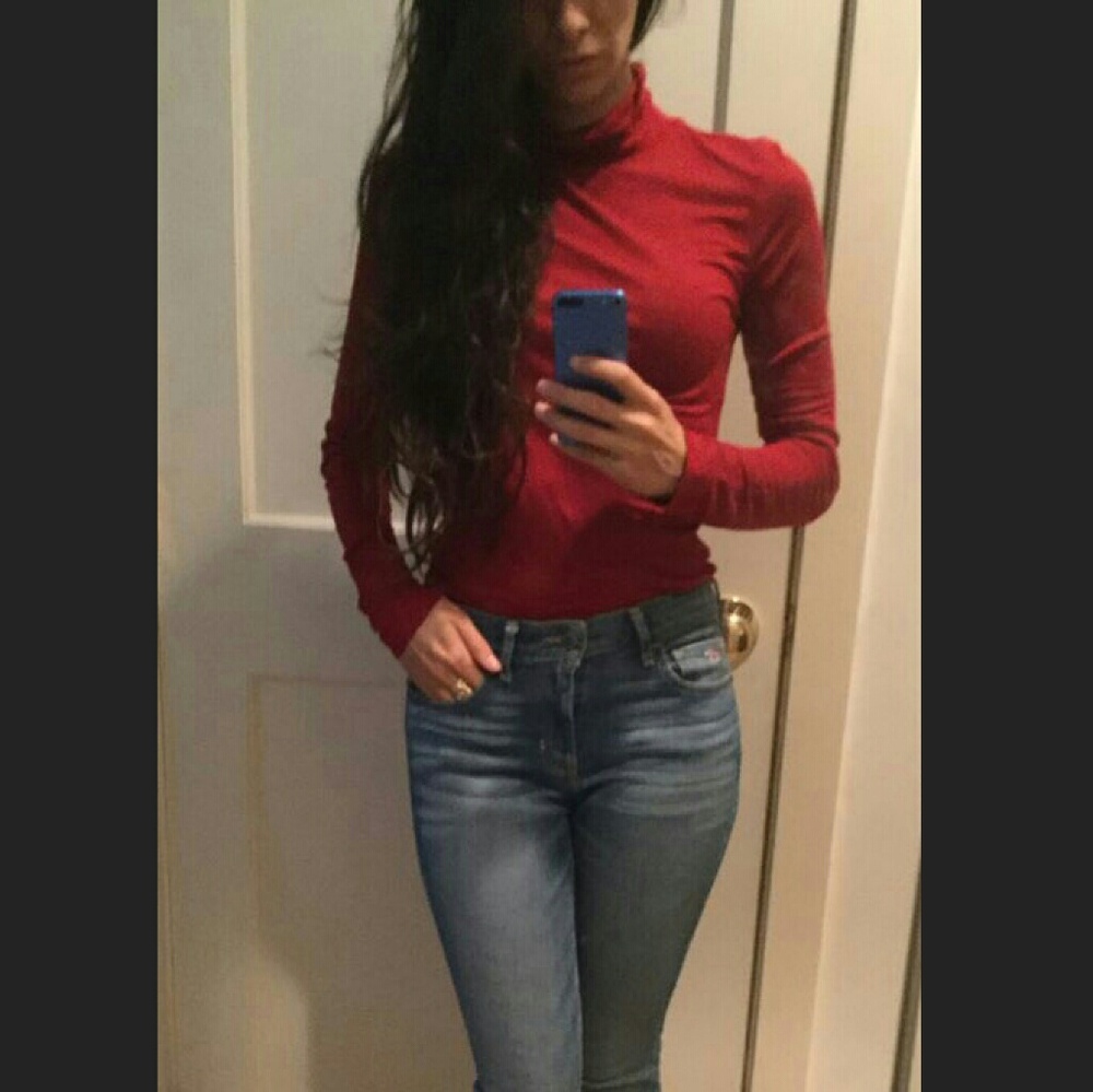 Closing TODAY ♦Guess by M Turtleneck