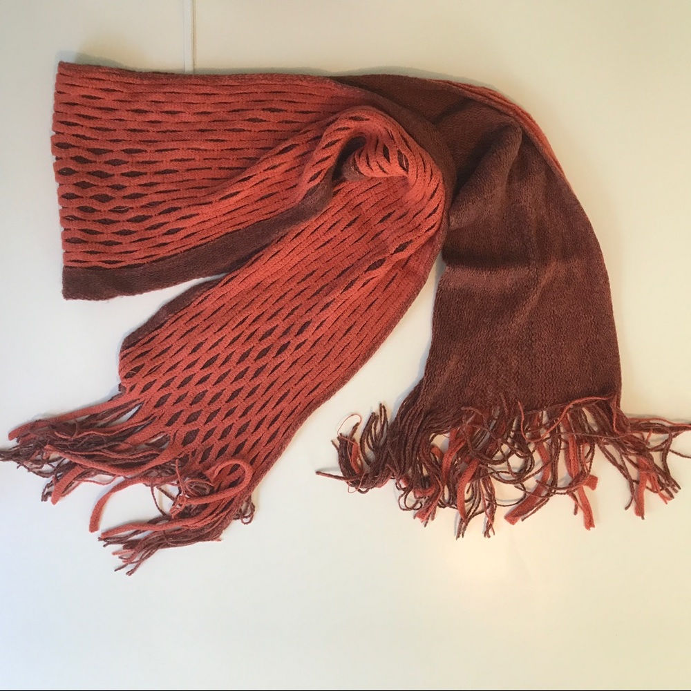 Cotton dual colored scarf in shades of mauve
