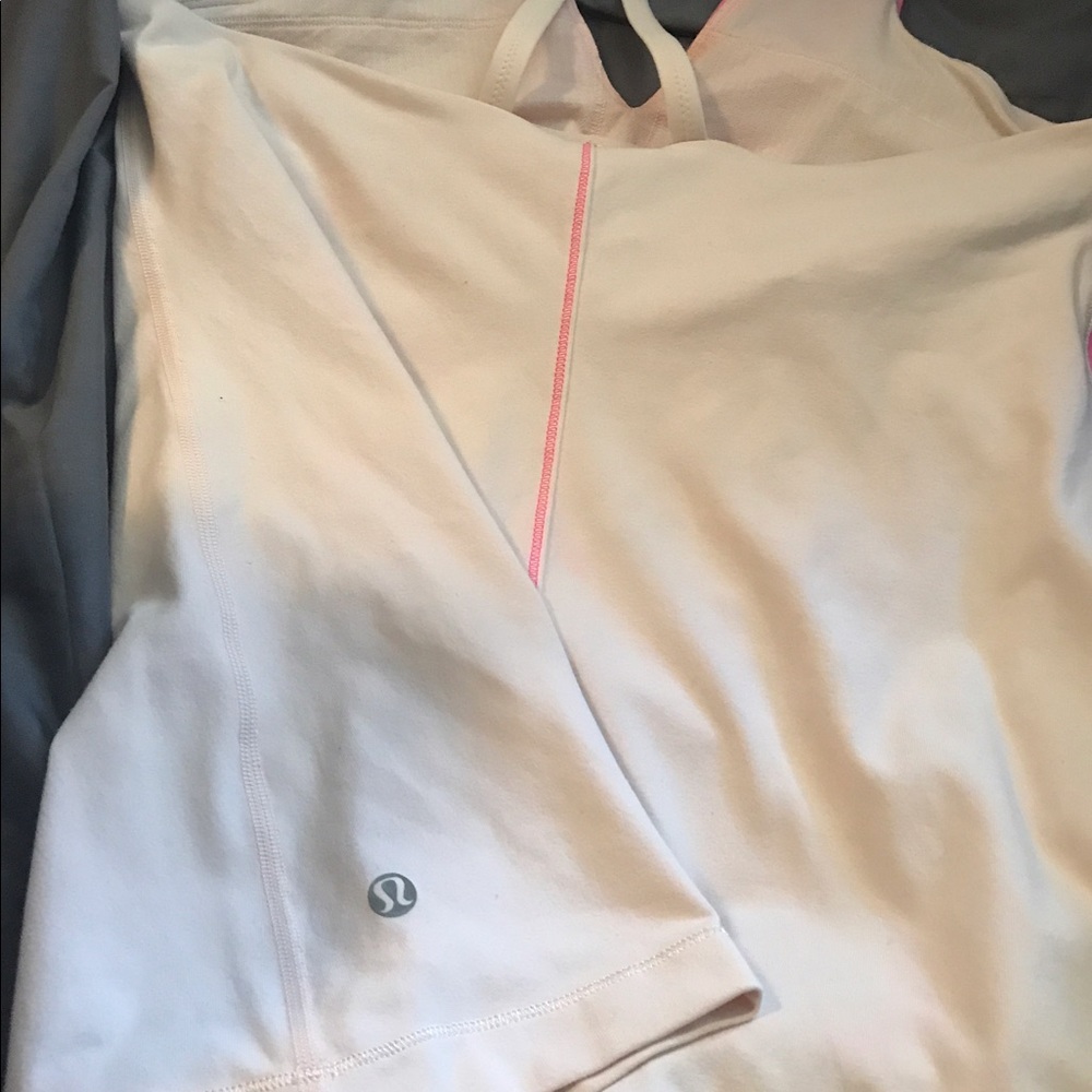 Lululemon - Picture 3 of 4