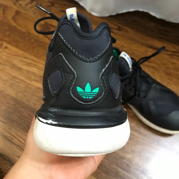 ADIDAS TUBULAR - Picture 3 of 5