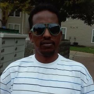 Meet your Posher, Hussein